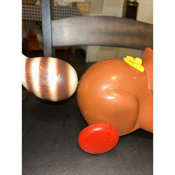 Vintage 1979 Fisher Price 172 Roly Raccoon Pull Toy Bushy Tail Yellow Bow Brown - Picture 2 of 8